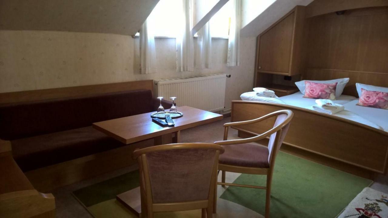Hotel Monte Somma 로데스하임암라인 외부 사진